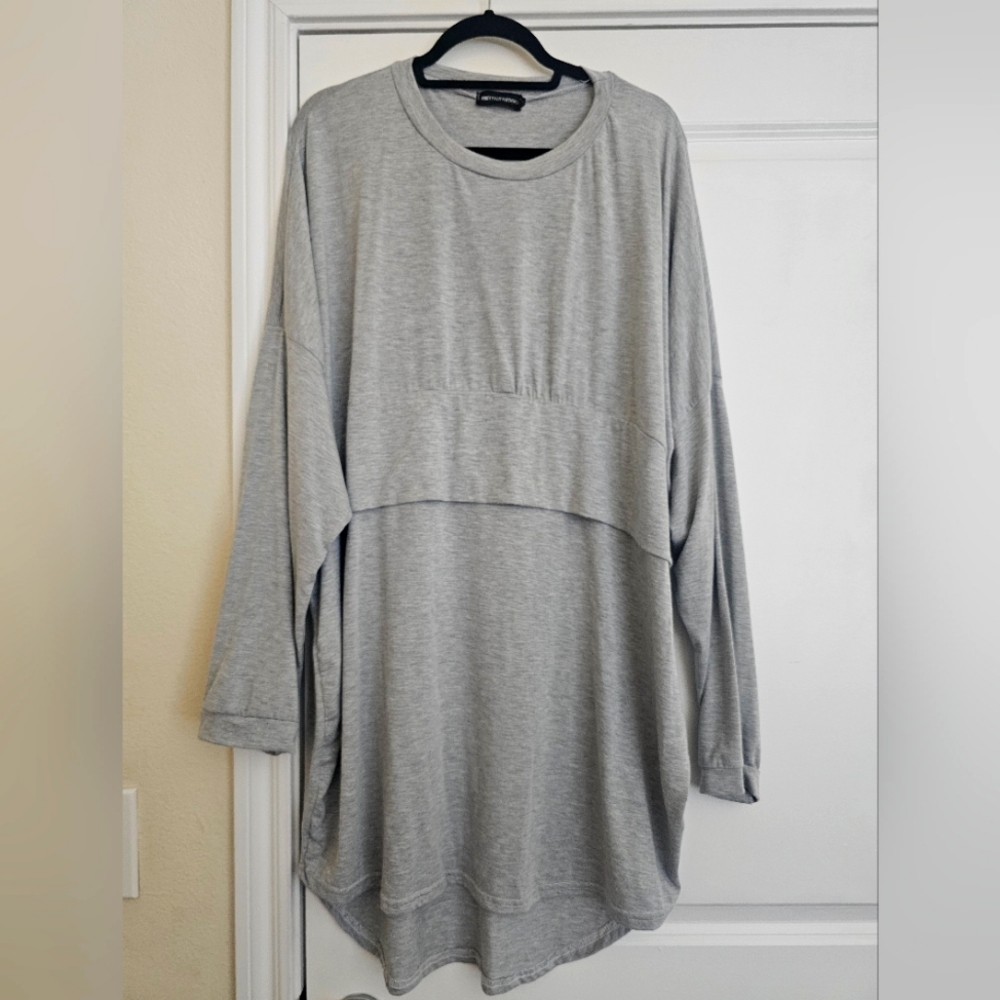 Gray Tee-Shirt Dress For Sale from Pretty Little Thing, Size 14